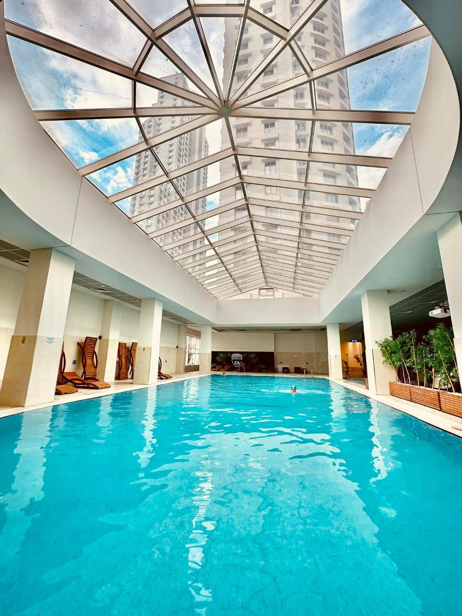 Skopje Sky City 19Th Floor Twin & 12Th Floor & 25Th & 33 Floor Apartments & With Pool & Spa & Gym & Parking Included In Price Buitenkant foto