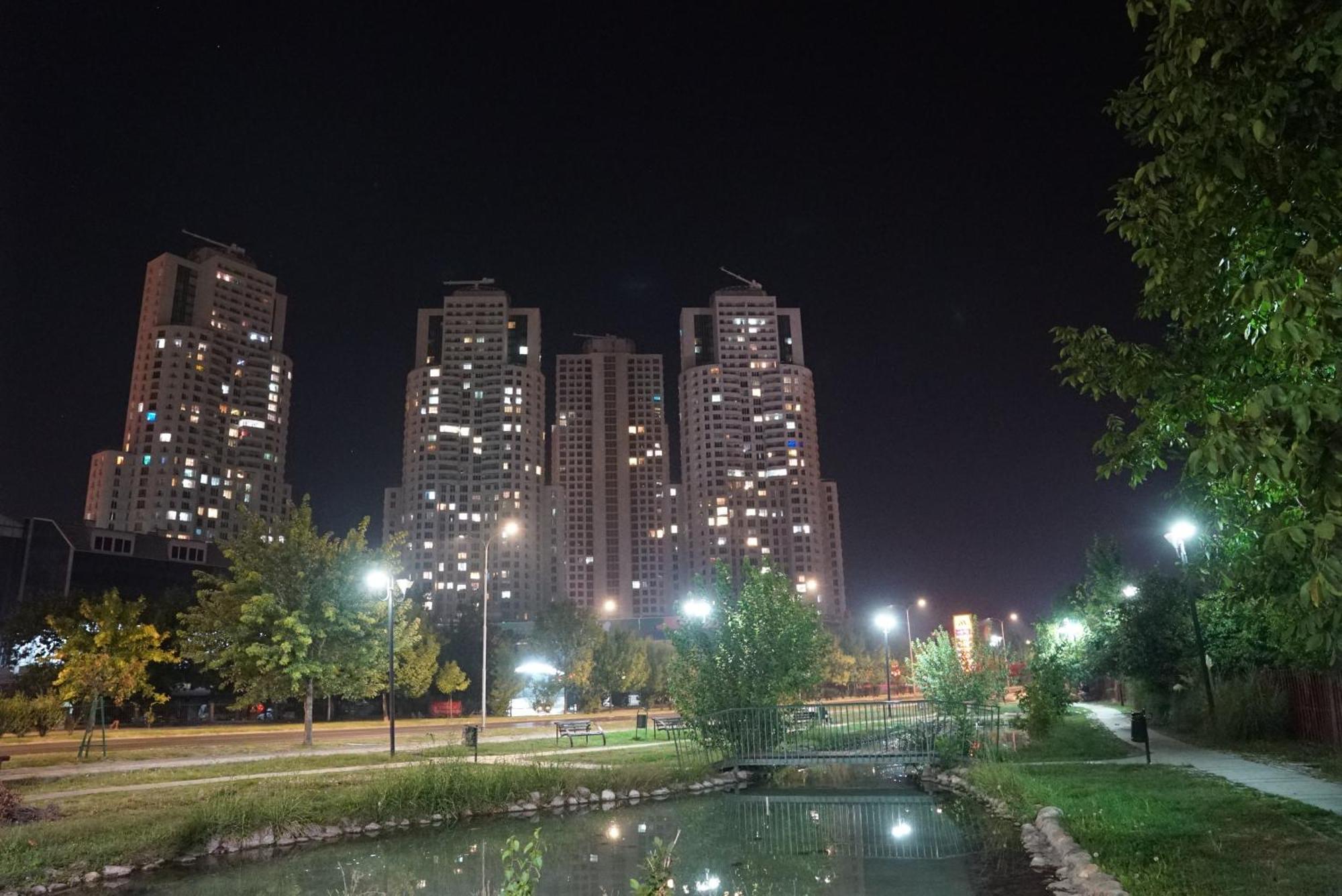Skopje Sky City 19Th Floor Twin & 12Th Floor & 25Th & 33 Floor Apartments & With Pool & Spa & Gym & Parking Included In Price Buitenkant foto