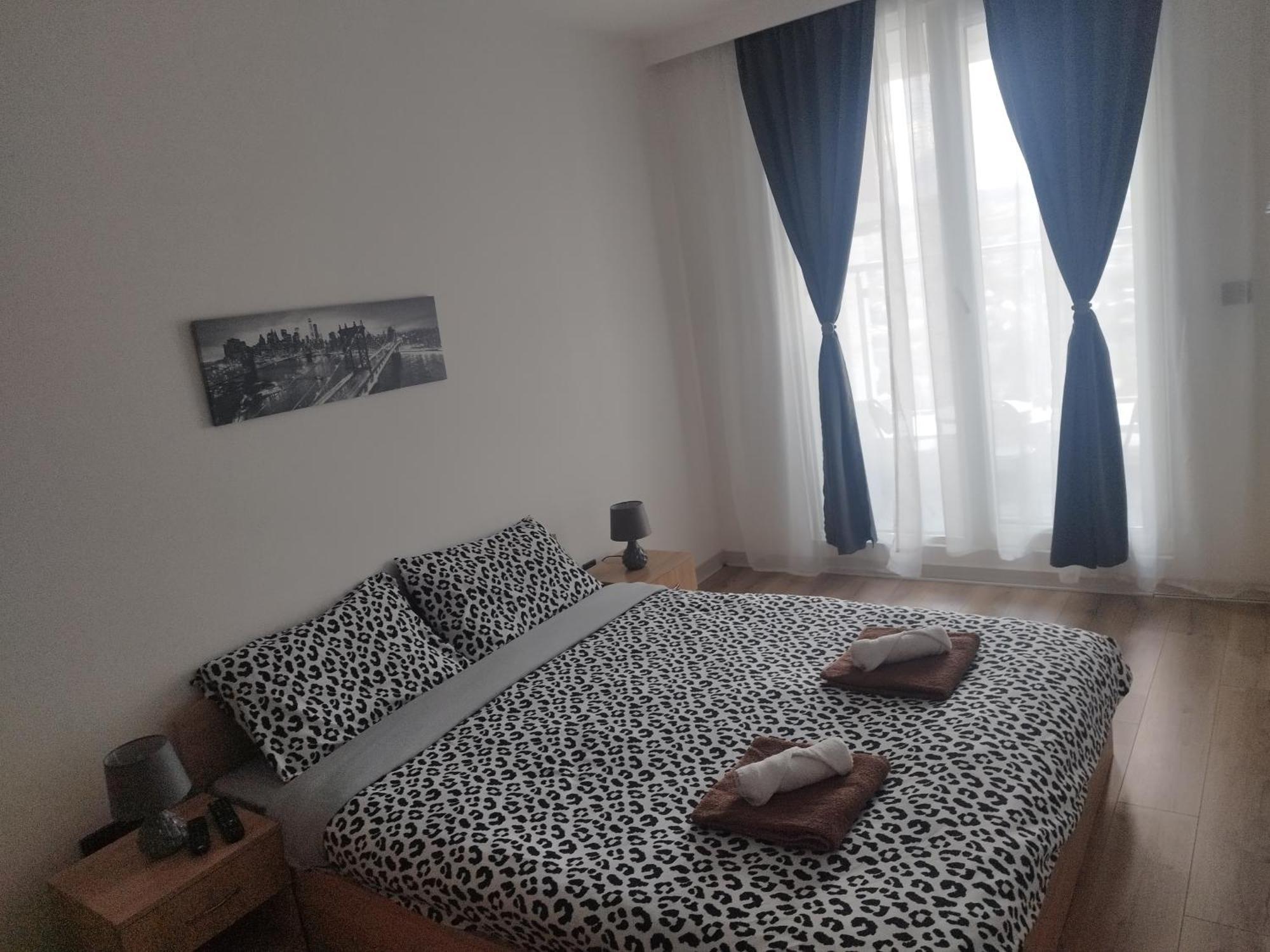 Skopje Sky City 19Th Floor Twin & 12Th Floor & 25Th & 33 Floor Apartments & With Pool & Spa & Gym & Parking Included In Price Buitenkant foto