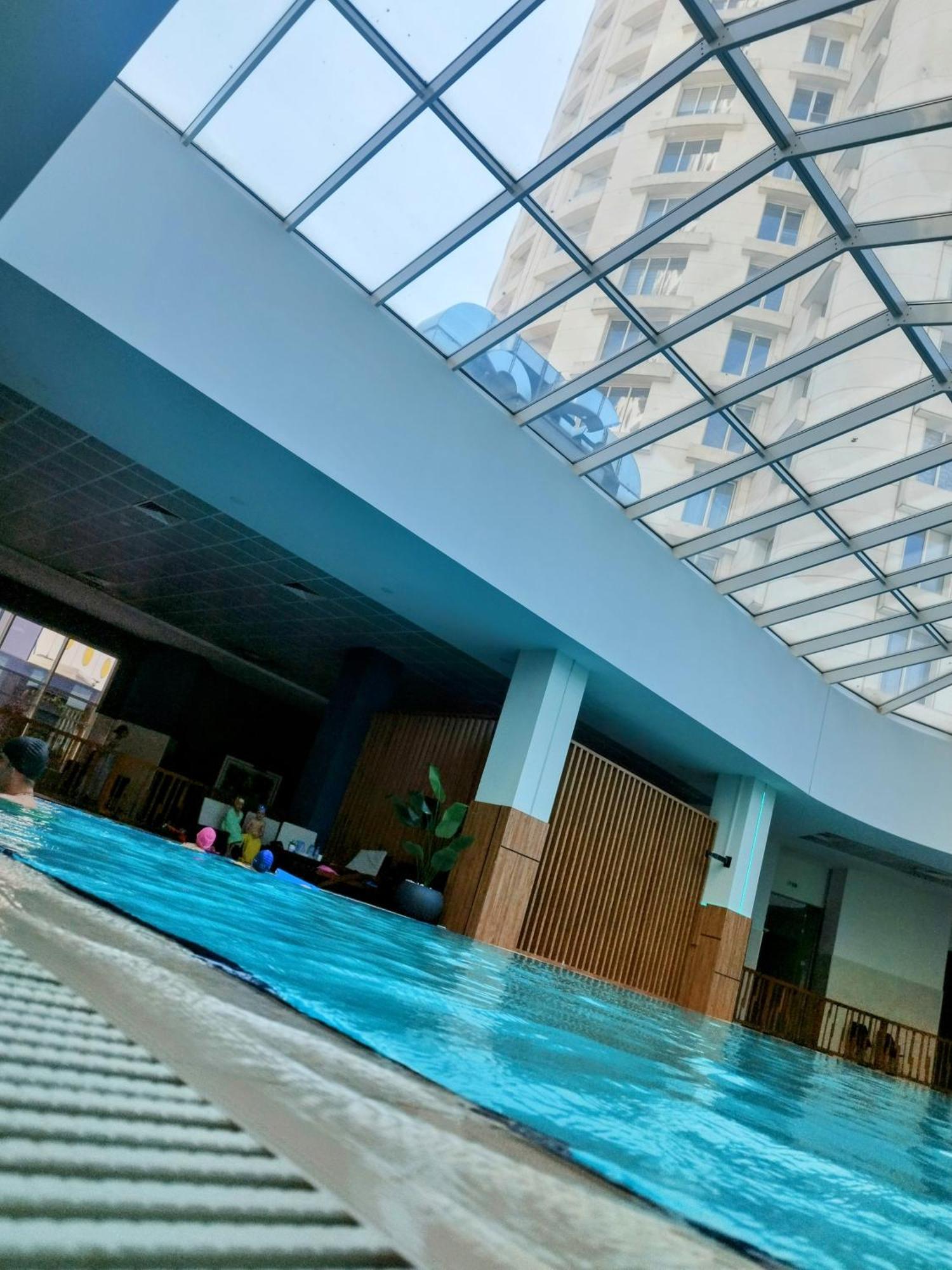Skopje Sky City 19Th Floor Twin & 12Th Floor & 25Th & 33 Floor Apartments & With Pool & Spa & Gym & Parking Included In Price Buitenkant foto