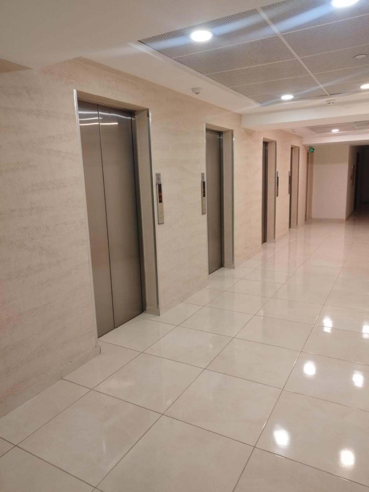 Skopje Sky City 19Th Floor Twin & 12Th Floor & 25Th & 33 Floor Apartments & With Pool & Spa & Gym & Parking Included In Price Buitenkant foto