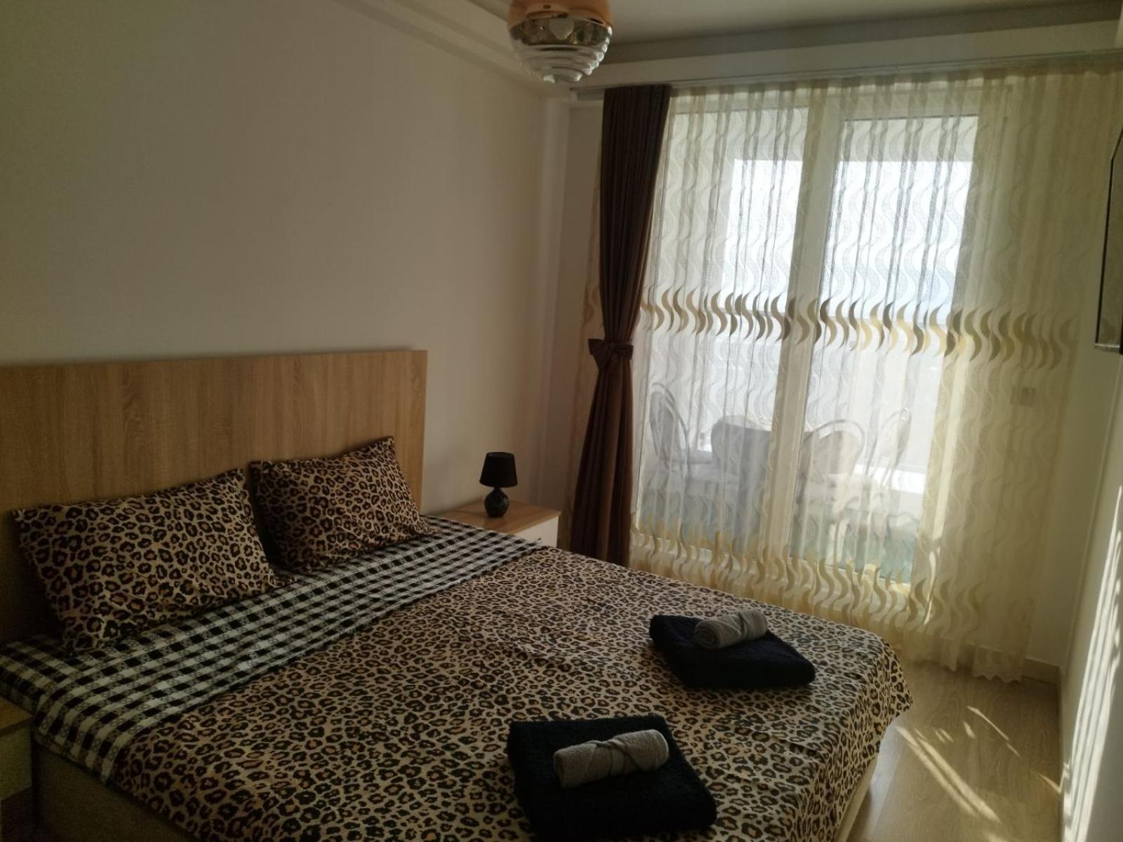 Skopje Sky City 19Th Floor Twin & 12Th Floor & 25Th & 33 Floor Apartments & With Pool & Spa & Gym & Parking Included In Price Buitenkant foto