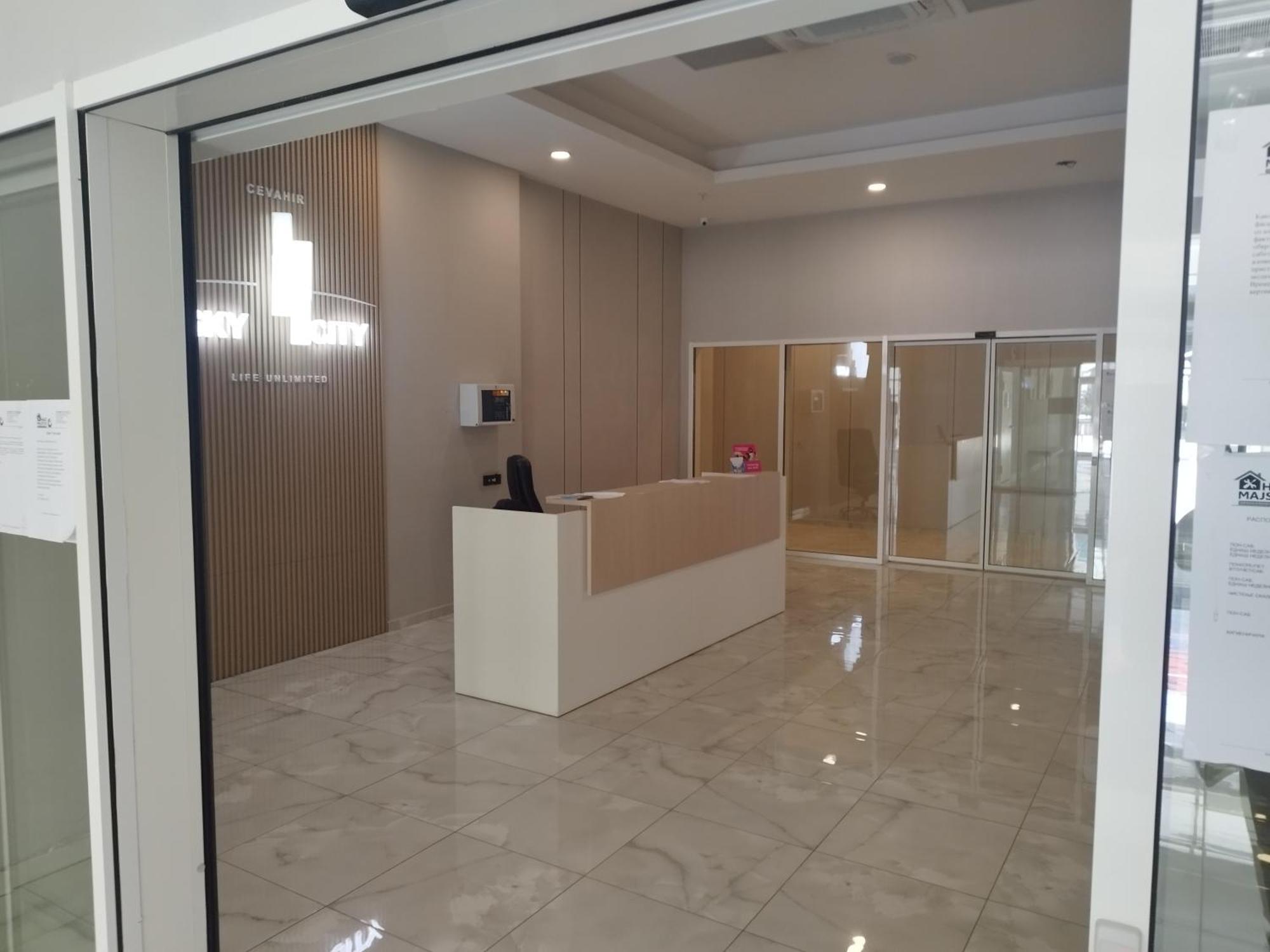Skopje Sky City 19Th Floor Twin & 12Th Floor & 25Th & 33 Floor Apartments & With Pool & Spa & Gym & Parking Included In Price Buitenkant foto
